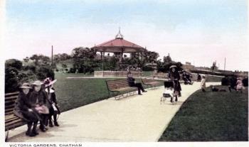 Victoria gardens, Chatham postcard
